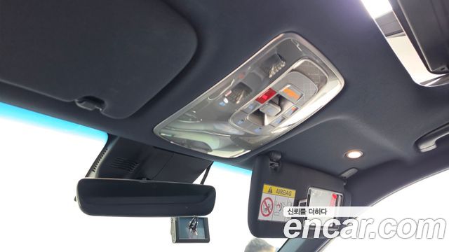 Genesis GV70 2.5T Gasoline 2WD 2024 — фото 32
