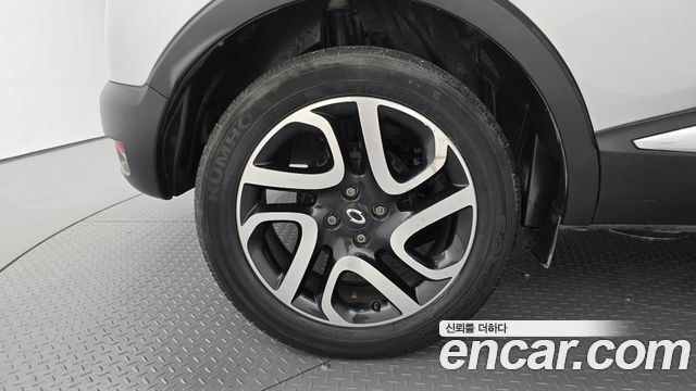 Renault Korea QM3 RE 2015 — фото 5
