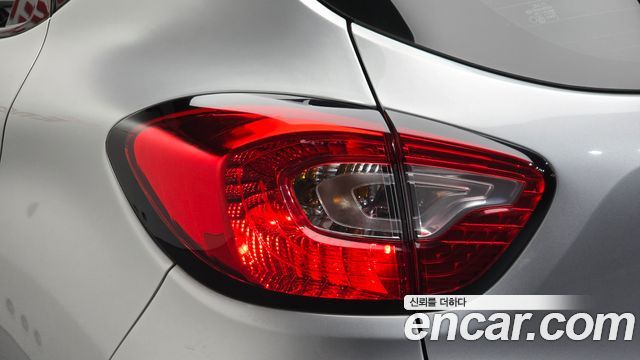 Renault Korea QM3 RE 2015 — фото 23