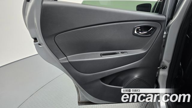 Renault Korea QM3 RE 2015 — фото 25