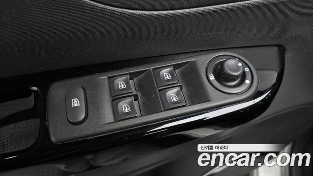 Renault Korea QM3 RE 2015 — фото 29
