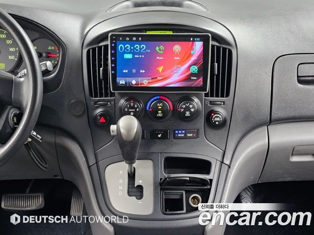 Hyundai Grand Starex 12-Seater Wagon CVX Deluxe 2016 — фото 18