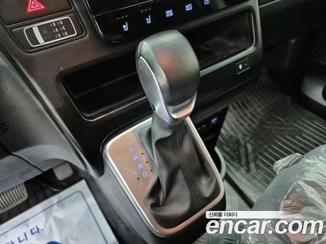 Hyundai Staria Tourer 9-Seater Modern 2025 — фото 8