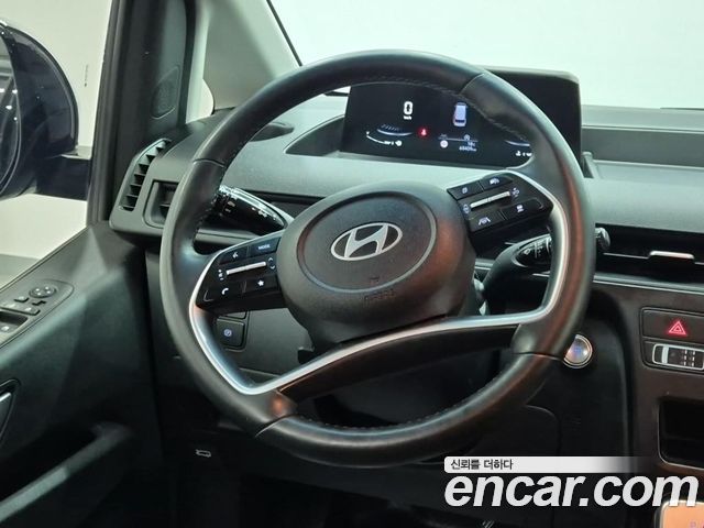 Hyundai Staria Tourer 9-Seater Modern 2025 — фото 9
