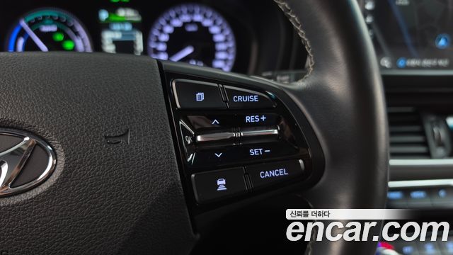 Hyundai Grandeur Hybrid (IG) Exclusive Special 2019 — фото 16