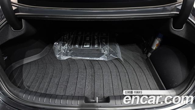 Hyundai Grandeur Hybrid (IG) Exclusive Special 2019 — фото 18