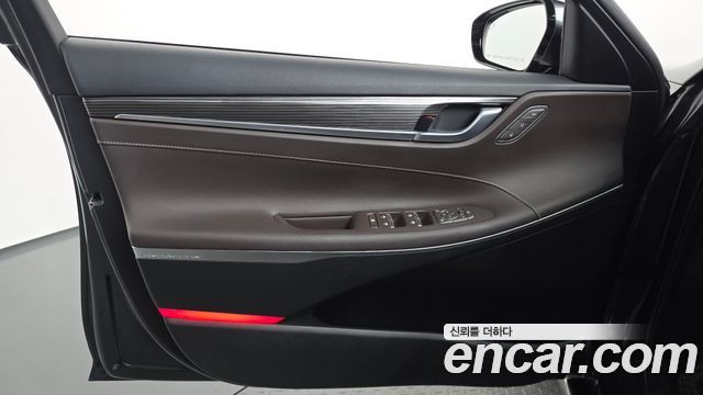 Hyundai Grandeur Hybrid (IG) Exclusive Special 2019 — фото 24