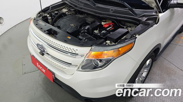 Ford Explorer 3.5 Limited 4WD 5th 2013 — фото 6