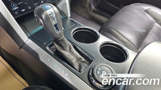 Ford Explorer 3.5 Limited 4WD 5th 2013 — фото 9