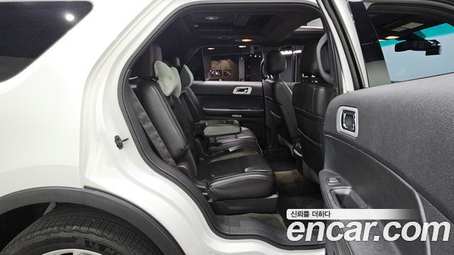 Ford Explorer 3.5 Limited 4WD 5th 2013 — фото 12