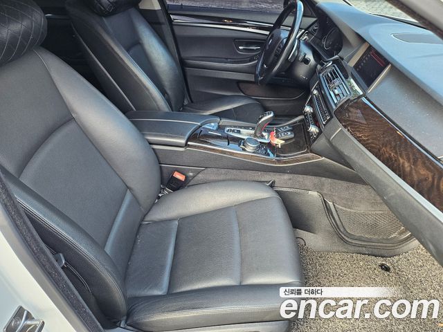 BMW 5 Series (F10) 528i xDrive 2015 — фото 17