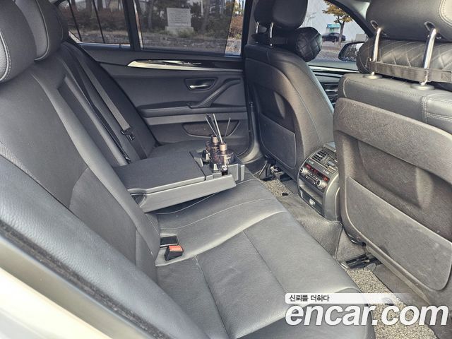 BMW 5 Series (F10) 528i xDrive 2015 — фото 18