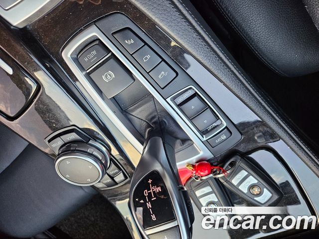BMW 5 Series (F10) 528i xDrive 2015 — фото 21