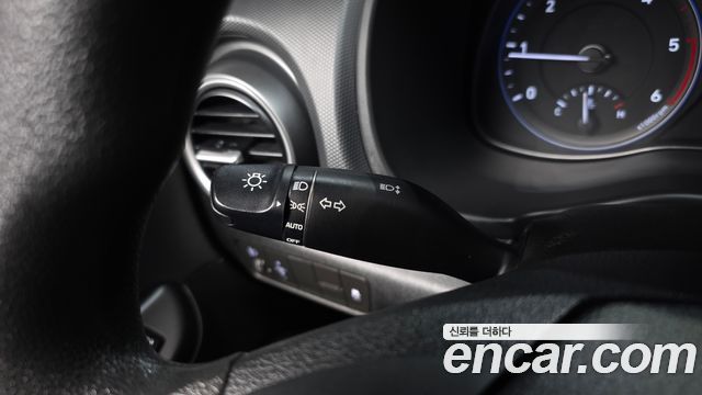Hyundai Kona Diesel 1.6 2WD Modern 2018 — фото 16