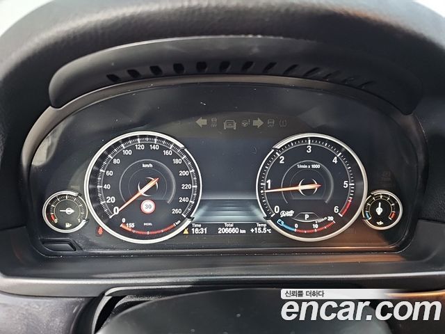 BMW 5 Series (F10) 520d xDrive 2015 — фото 6