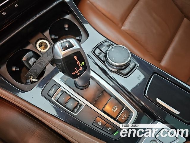 BMW 5 Series (F10) 520d xDrive 2015 — фото 7