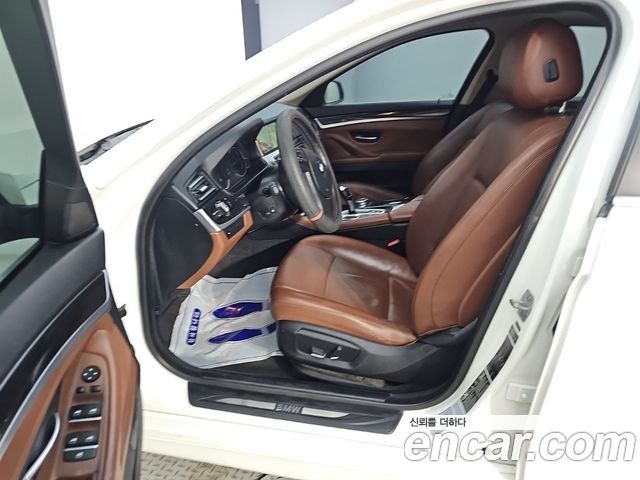 BMW 5 Series (F10) 520d xDrive 2015 — фото 10