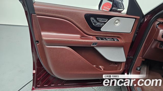 Lincoln Aviator (II) 3.0 Black Label AWD 2020 — фото 24