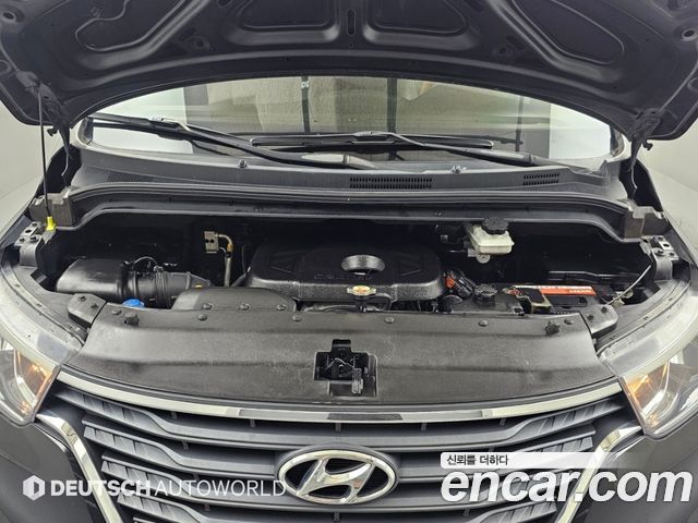 Hyundai Grand Starex Van 3-Seater Smart 2020 — фото 6