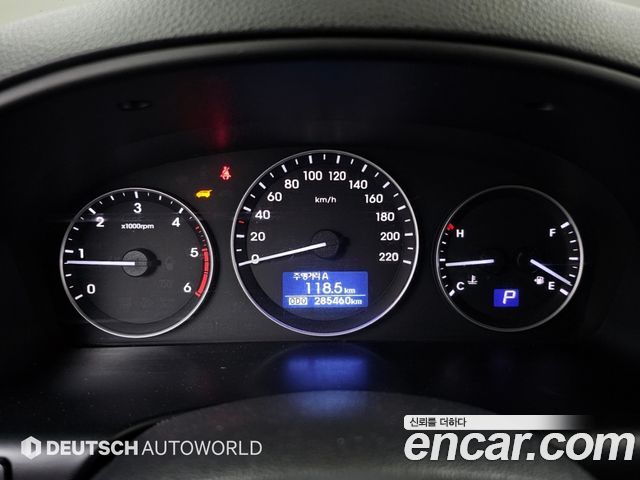 Hyundai Grand Starex Van 3-Seater Smart 2020 — фото 8