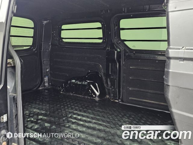 Hyundai Grand Starex Van 3-Seater Smart 2020 — фото 16