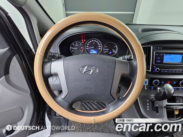 Hyundai Grand Starex Van 3-Seater Smart 2020 — фото 17
