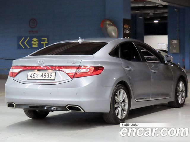 Hyundai Grandeur (HG) HG220 Diesel Premium 2015 — фото 4