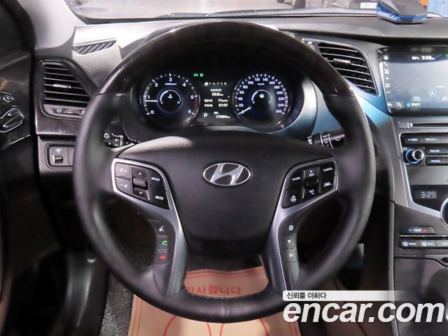 Hyundai Grandeur (HG) HG220 Diesel Premium 2015 — фото 9
