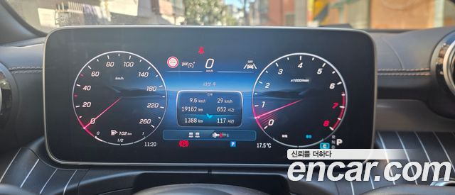 Mercedes-Benz CLE-Class (C236) CLE450 4MATIC Cabriolet 2025 — фото 8