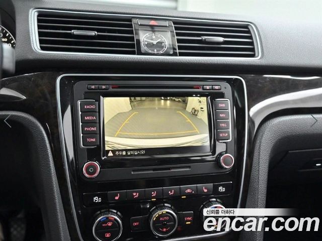 Volkswagen Passat 2.0 TDI B7 2014 — фото 19