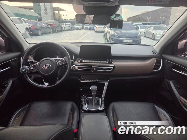 Kia Seltos Diesel 1.6 4WD Gravity 2021 — фото 7