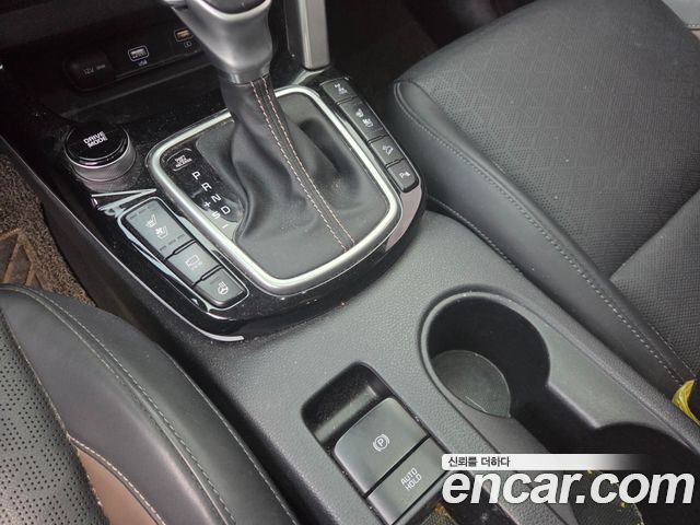 Kia Seltos Diesel 1.6 4WD Gravity 2021 — фото 17