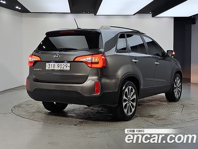 Kia Sorento R Diesel 2.0 2WD Trendy 2014 — фото 4