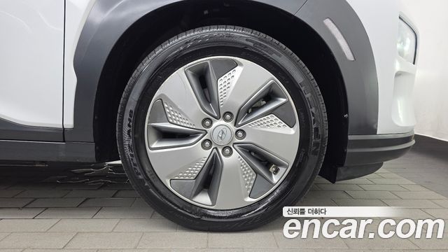Hyundai Kona Electric Premium 2020 — фото 21