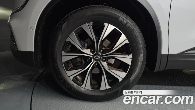 Renault Korea QM6 2.0 LPe LE Signature 2WD 2023 — фото 5