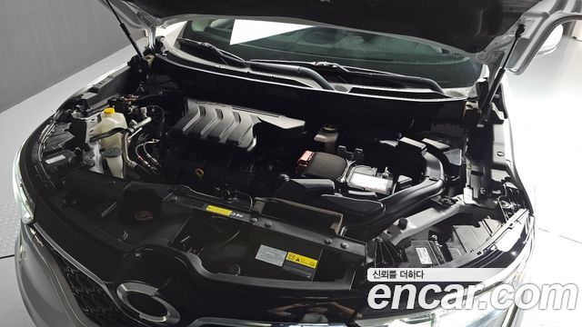 Renault Korea QM6 2.0 LPe LE Signature 2WD 2023 — фото 6