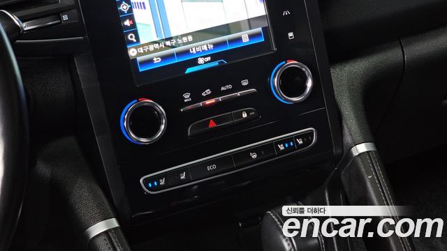 Renault Korea QM6 2.0 LPe LE Signature 2WD 2023 — фото 17