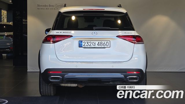 Mercedes-Benz GLE-Class (W167) GLE300d 4MATIC 2023 — фото 4