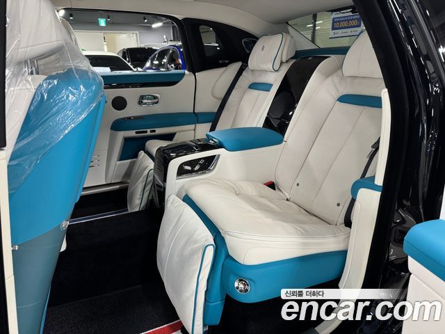 Rolls-Royce Ghost (II) 6.7 EWB V12 2023 — фото 16