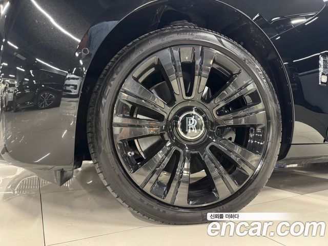 Rolls-Royce Ghost (II) 6.7 EWB V12 2023 — фото 21