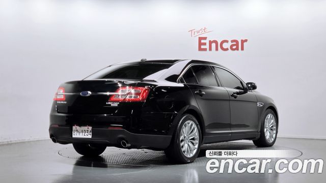 Ford Taurus 2.0 Limited EcoBoost 6th 2016 — фото 2