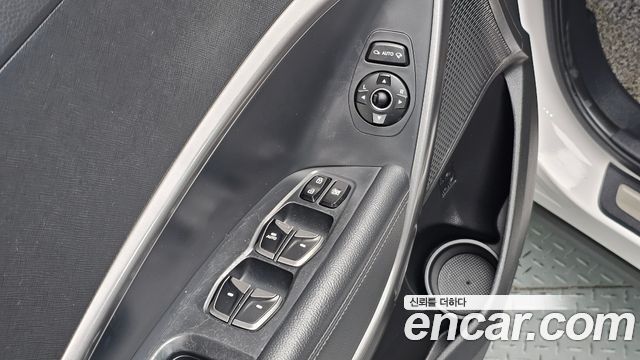 Hyundai Santa Fe (DM) Diesel(e-VGT) 2.0 2WD Exclusive 2013 — фото 17