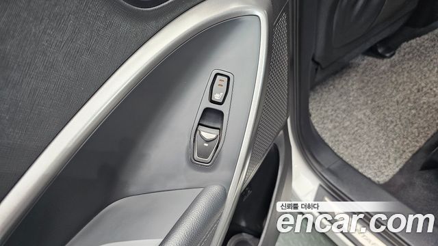 Hyundai Santa Fe (DM) Diesel(e-VGT) 2.0 2WD Exclusive 2013 — фото 20