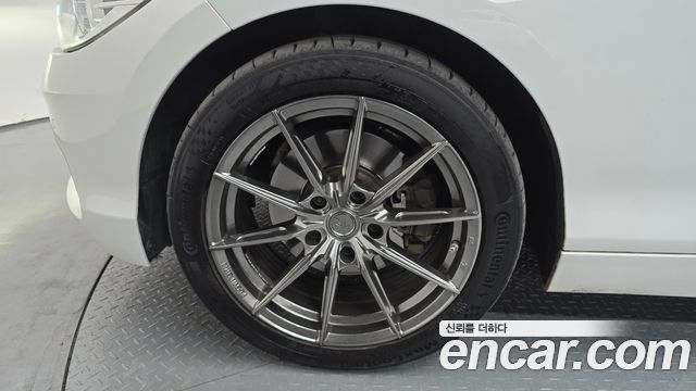 BMW 1 Series (F20) 118d Sport 5Door 2017 — фото 5