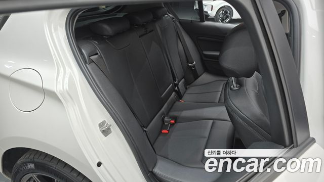 BMW 1 Series (F20) 118d Sport 5Door 2017 — фото 12