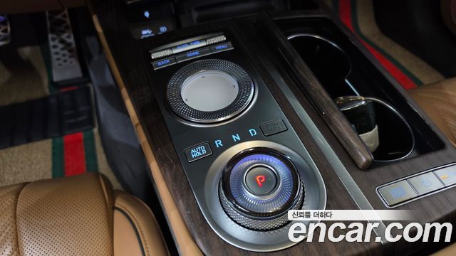 Genesis G80 (RG3) Gasoline 2.5 Turbo AWD 2022 — фото 9