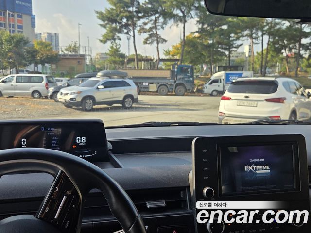 Hyundai Staria Tourer 11-Seater Modern 2023 — фото 3