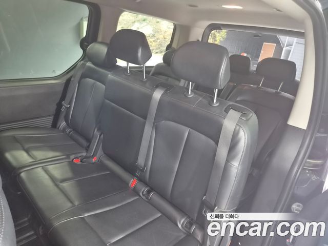 Hyundai Staria Tourer 11-Seater Modern 2023 — фото 8