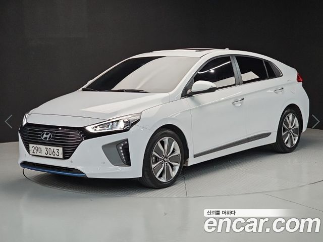 Hyundai Ioniq Hybrid Q 2018 — фото 2