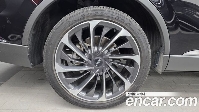 Lincoln Aviator (II) 3.0 Reserve  AWD 2022 — фото 5